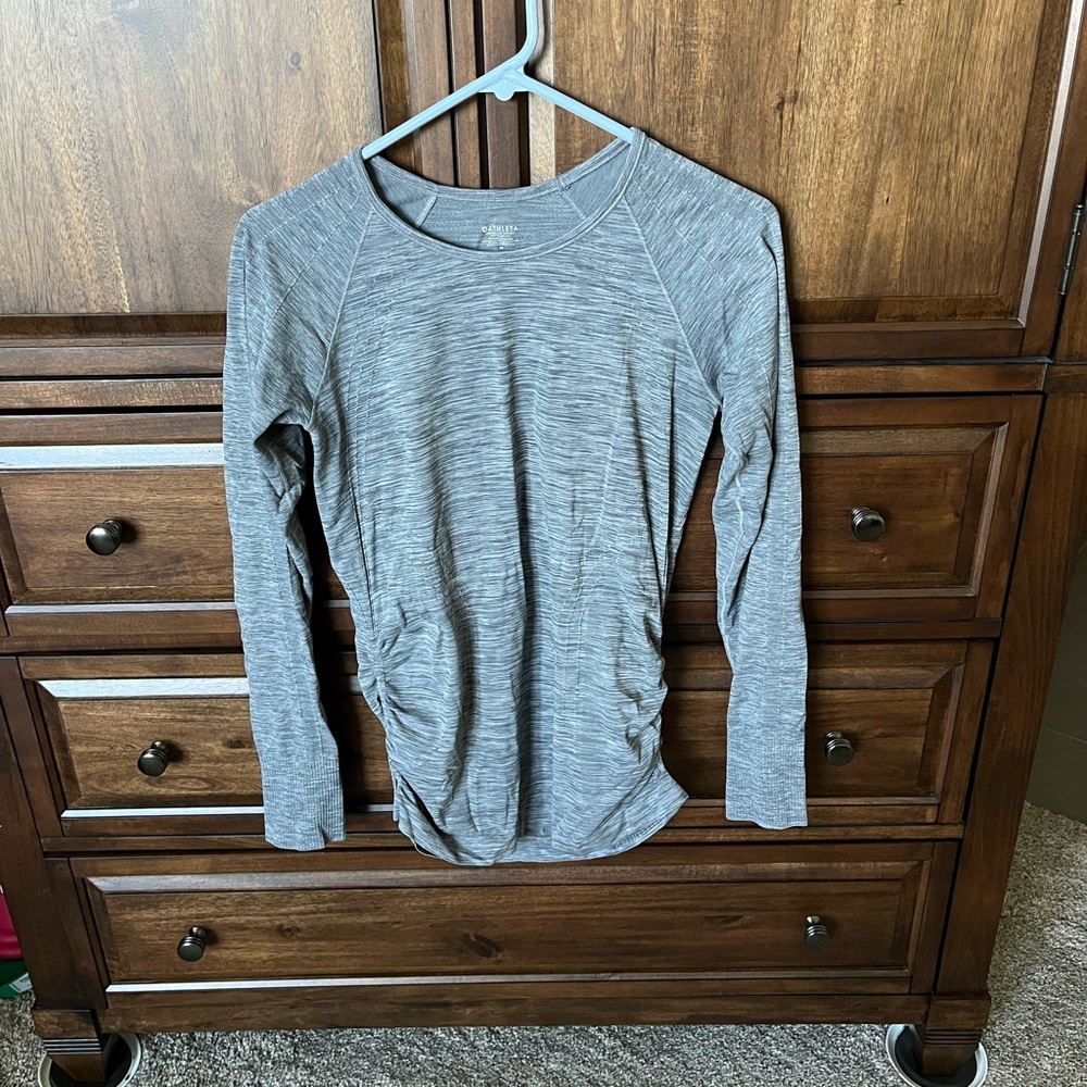 ATHLETA SPEEDLIGHT LONG SLEEVE T SHIRT.   GREY HEATHER. SZ. M